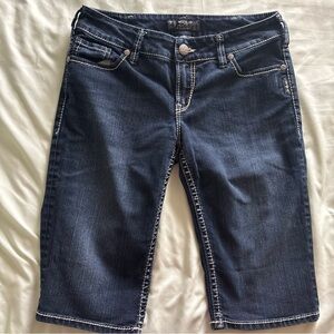 Silver Jeans Womens Size 30 Suki Bermuda shorts Embellished Embroidered Dark